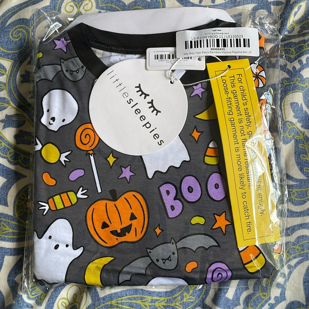 NWT Never Opened Little Sleepies 2 Piece Pajamas - Hey Boo in 2T